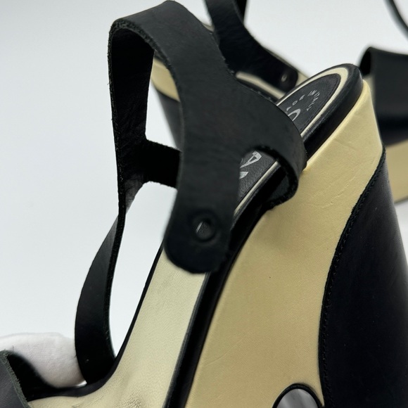 Chanel Platform Shoes - Picture 14 of 16